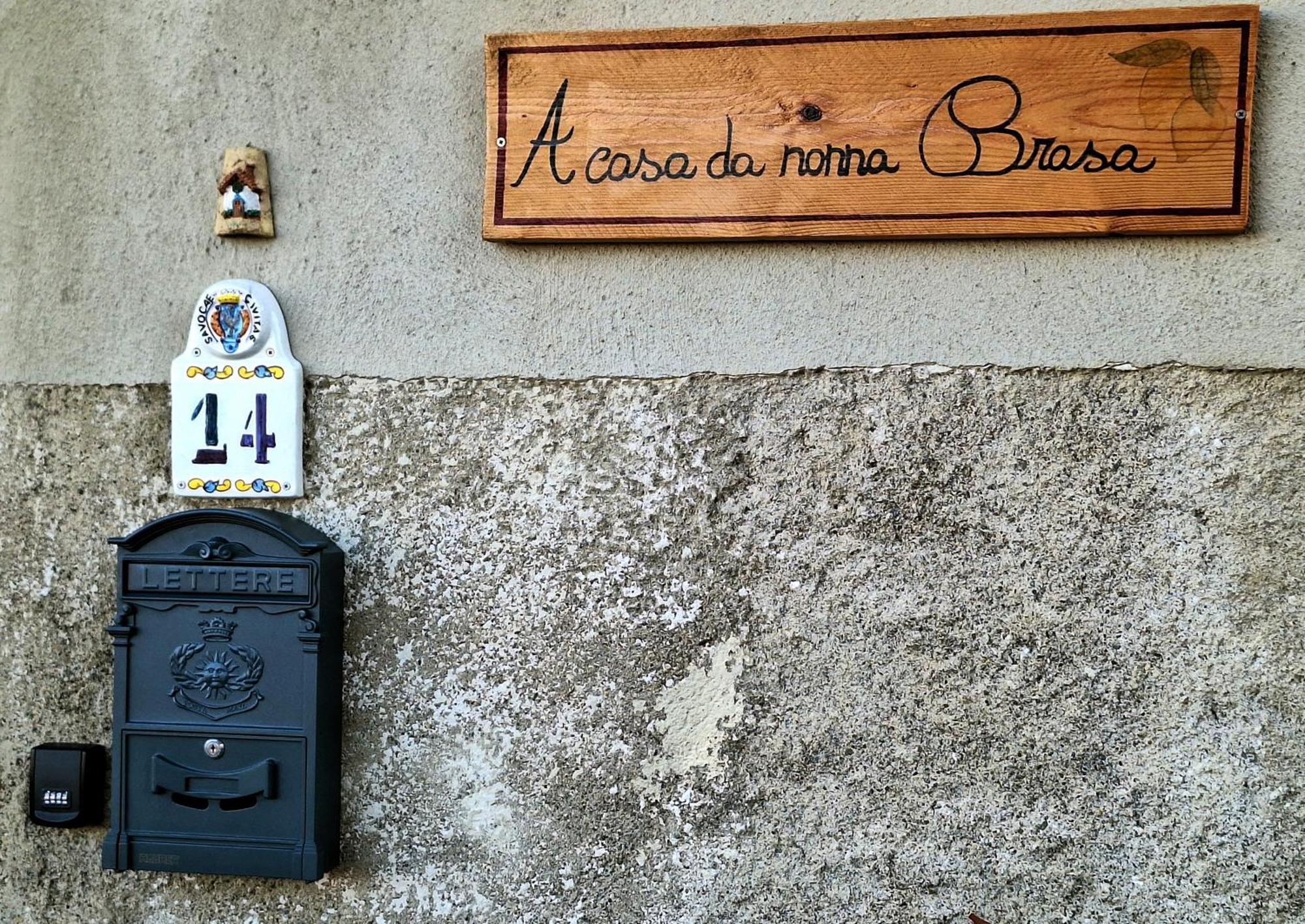 A Casa Da Nonna Brasa Holiday Home Savoca Zewnętrze zdjęcie