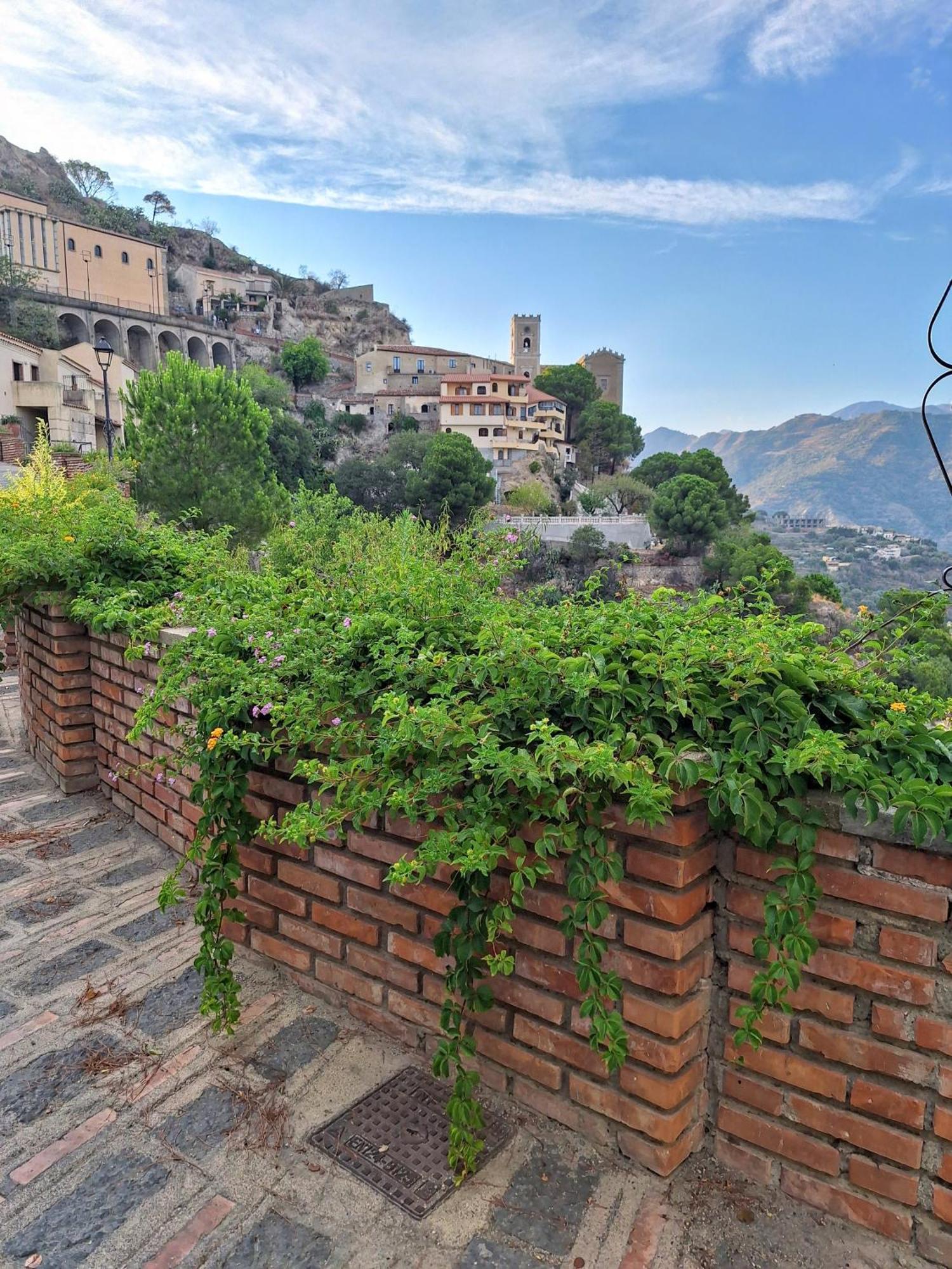 A Casa Da Nonna Brasa Holiday Home Savoca Zewnętrze zdjęcie